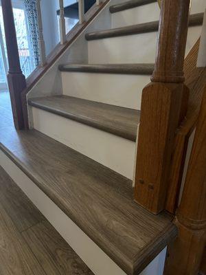 Luxury Solid vinyl tread on stairs color Beech