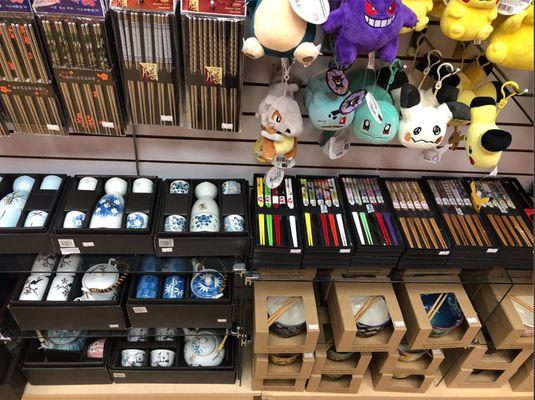 Variety of wooden/metal chopsticks, Japanese tea sets, bowl + chopstick sets, and sake sets