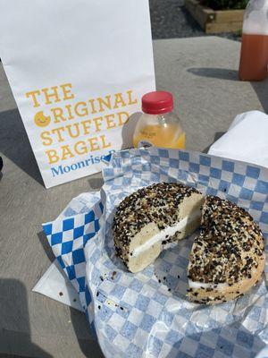 Moonrise Bagels