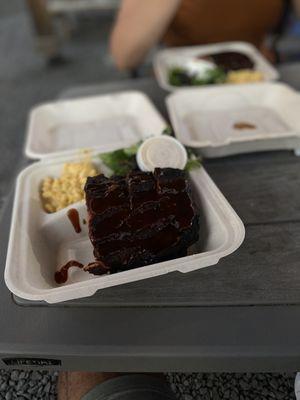 Barbecue ribs and Mac n cheese