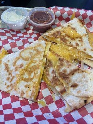 Cheese quesadilla