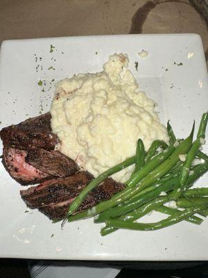 Hangar steak with risotto and green beans (1/2 portion)