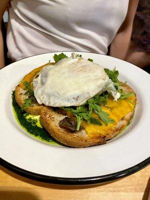 TRUFFLED EGG TOAST