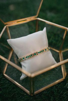 18k Bracelet featuring 3ctw of Colombian Emeralds