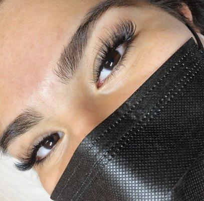 Hybrid Lash Extensions at Balm