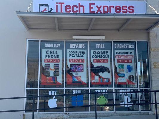 iTech Express view of side of the store.