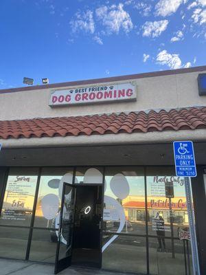 This is best friend, dog grooming at 3545 Highland Ave., 92346 sweet tea and cat