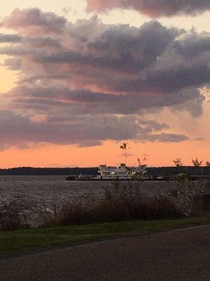 Jamestown ferry