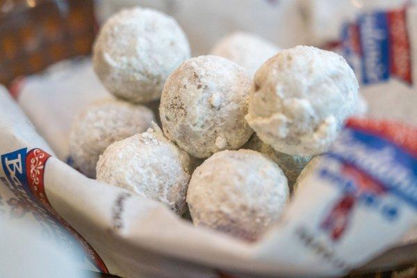 Funnel Cake Donut Holes are just as awesome as they sound!