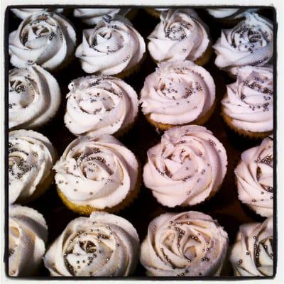 Vanilla and Silver Cupcakes