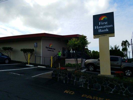 First Hawaiian Bank - Kealakekua Branch