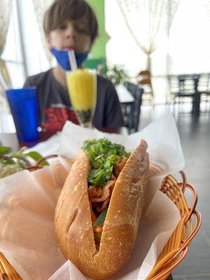 Bahn mi