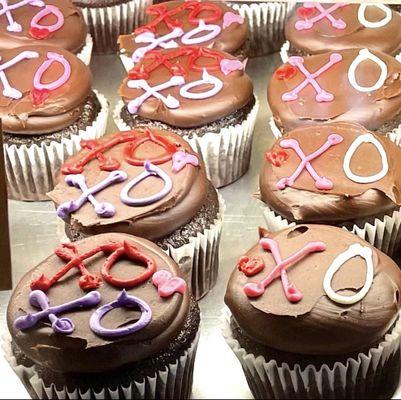 Chocolate Valentine's Day cupcakes