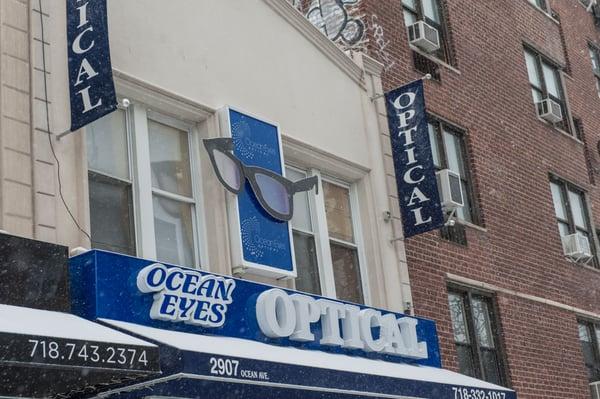 ocean eyes optical store front