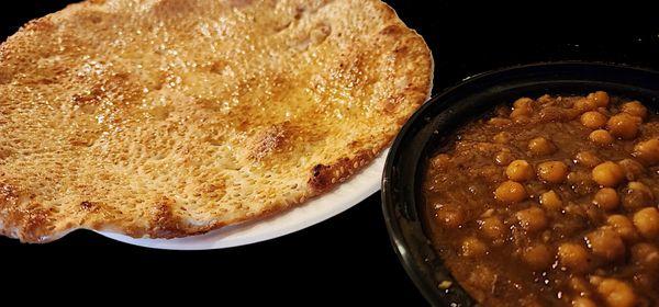 Sesame Naan and Chikar Cholay