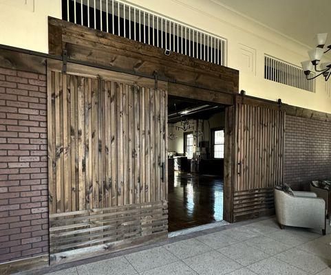 Elegance captivated entrance with huge Doors