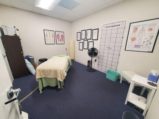 Massage therapy room