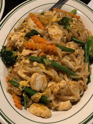 Spicy noodles with chicken