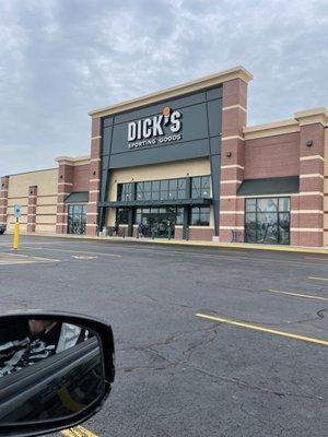 DICK'S Sporting Goods