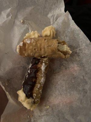 Had to throw the cannolis out they were stale and had no flavor