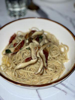 Mushroom Linguine