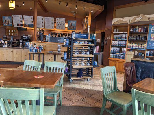 Caribou Coffee, Alexandria