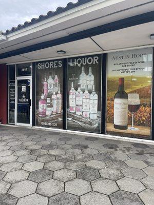 Shores Liquors and Bar