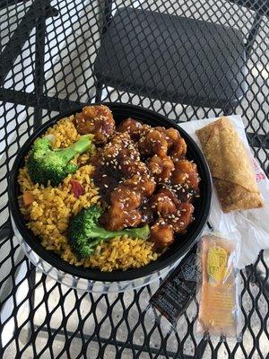 Sesame Chicken Lunch Special, $6.49