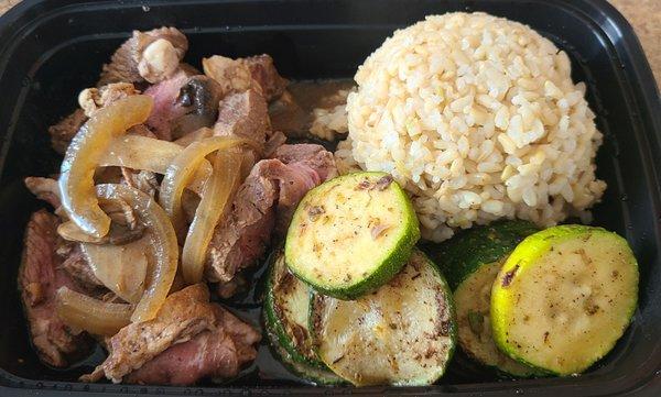 Espresso Sauce Steak with Brown Rice and Sauteed Zucchini