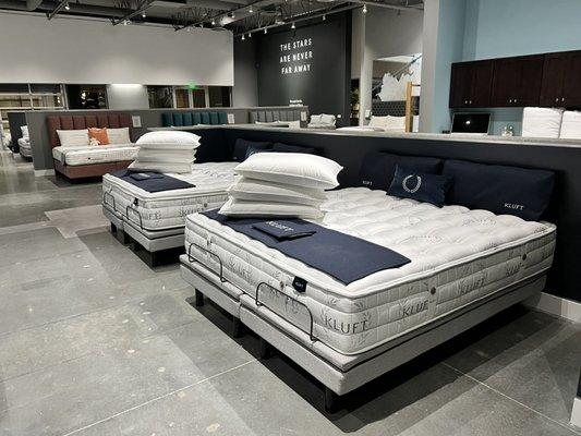 Kluft Mattresses with custom down pillows