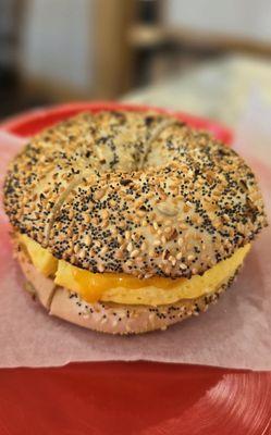 7.10.24 ordered the "eggwich with egg and cheese" w/super combo bagel.