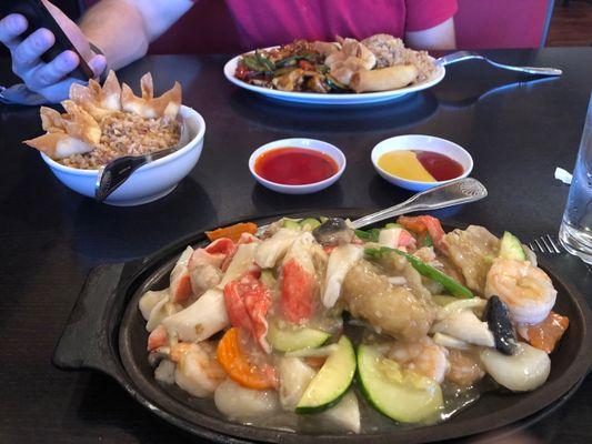 Sizzling Seafood Platter and  Chicken In Spicy Garlic Sauce