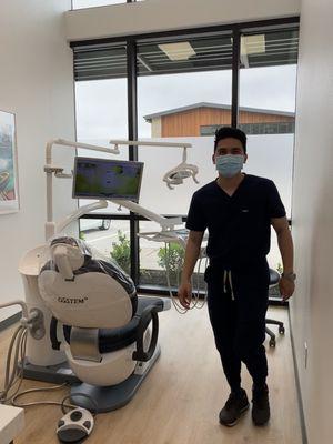 Noah Cruz, DDS- Moderna Dental Studio