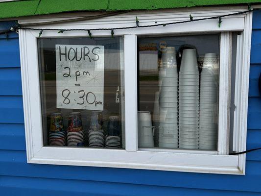 Angel's Snow and Snack Shack