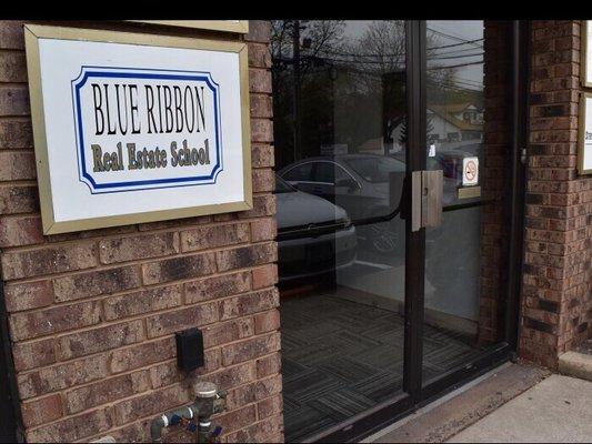 Blue Ribbon Real Estate School