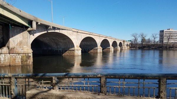 Water was really flickering off the underside of these archways today...I should have taken a quick video instead.