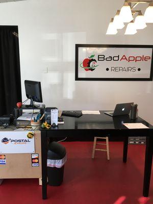 BadApple Repairs interior.