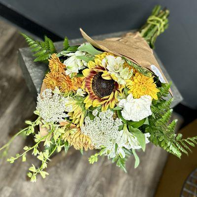 Have a lot of vases already? Grab one of our gorgeous wrapped bouquets. Created in house to guarantee freshness. Love these soft Autum tones