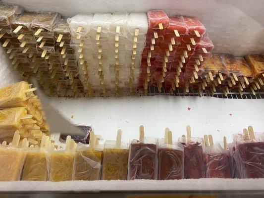 There are so many flavors of ice cream pops and fruit popsicles