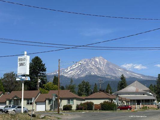 McCloud Market