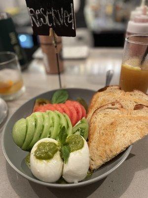 Burrata & Tomato