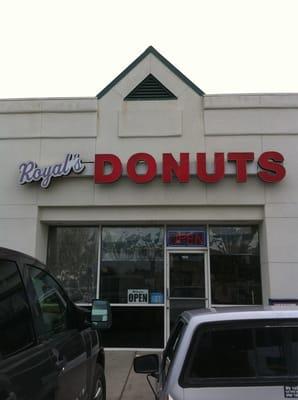 Best donuts i'n town!!