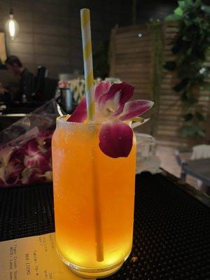 Top Burmese tropical drinks.