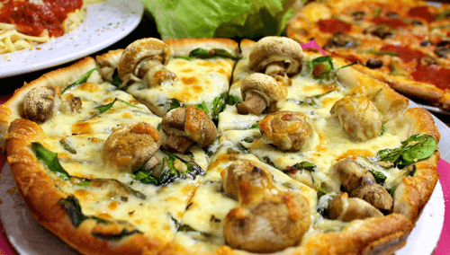 Spinach and mushroom delight pizza!