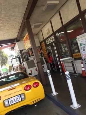 Small front entrance to auto shop