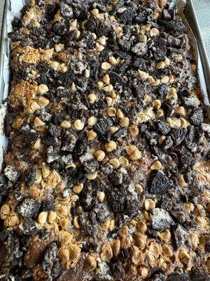 Oreo cookie bread pudding