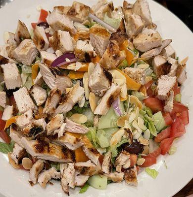 mixed salad with grilled chicken