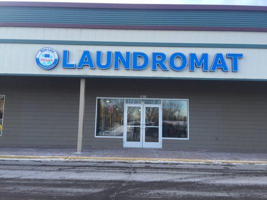 Good laundry, good service, good price, good washing machine, good dryer, good clean.