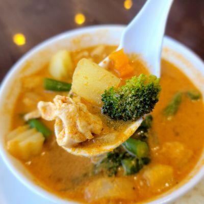 Nothing to hide, just look at this chicken & veggies curry! It tasted as fresh as it looks!