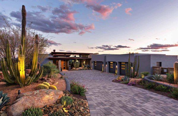 Front yard desert landscaping design